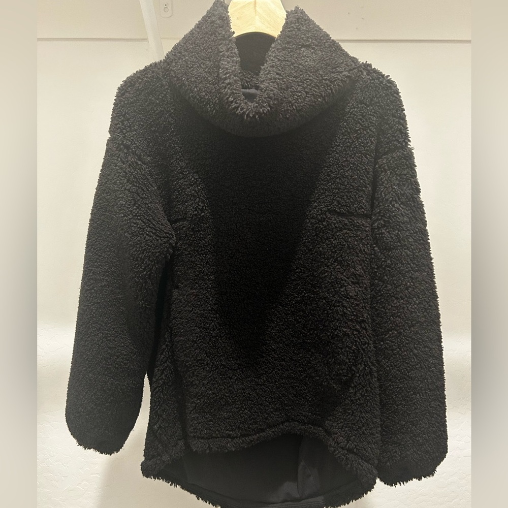 Lululemon Sherpa High Neck Pullover